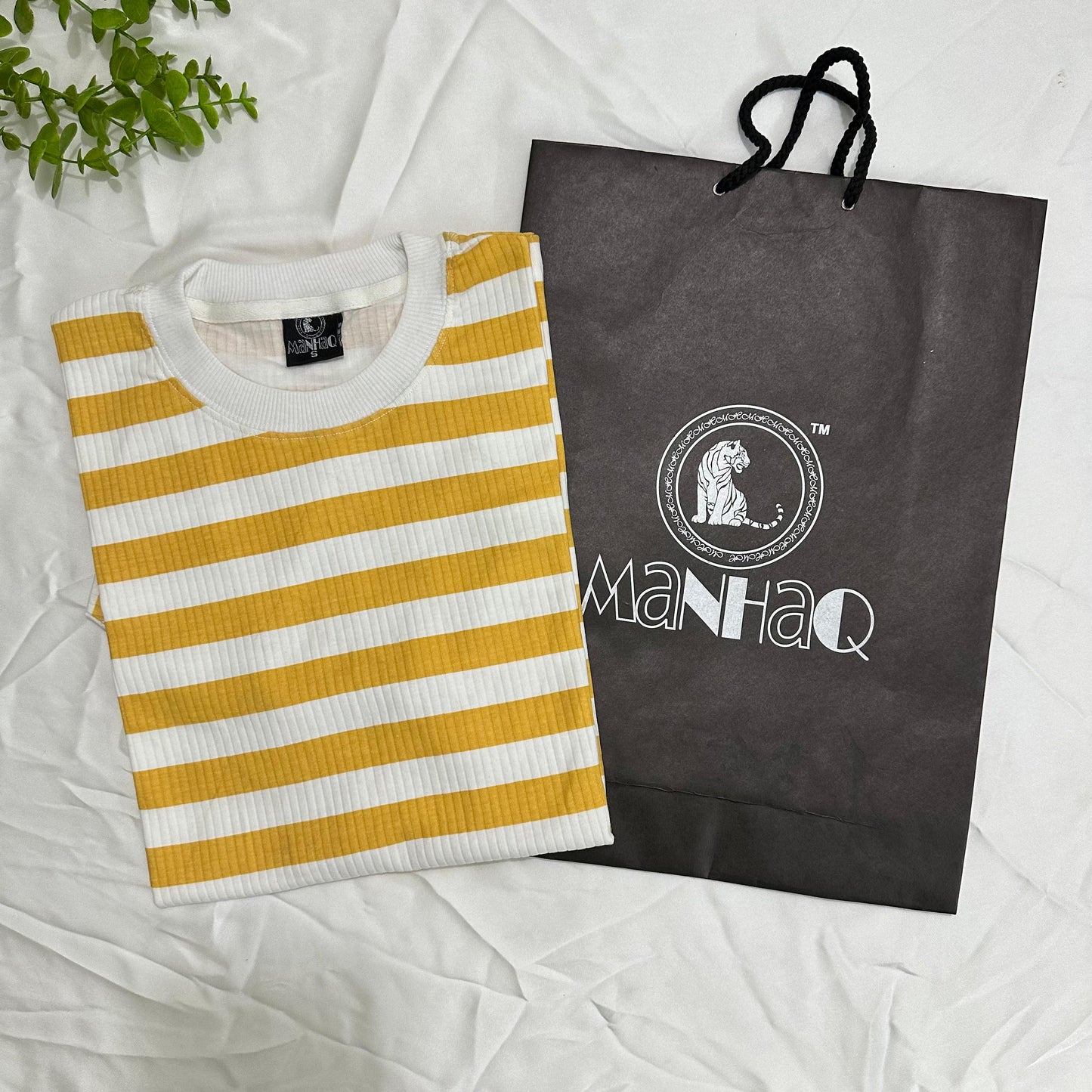 Manhaq half sleeve unisex T-shirt