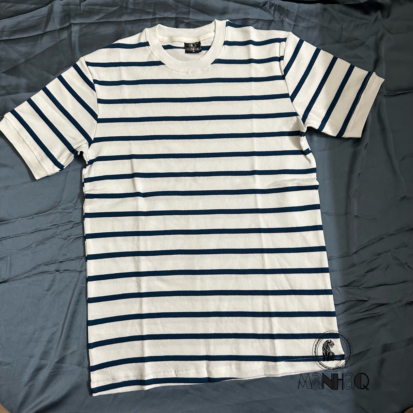 Navy blue stripe on white unisex Tshirt