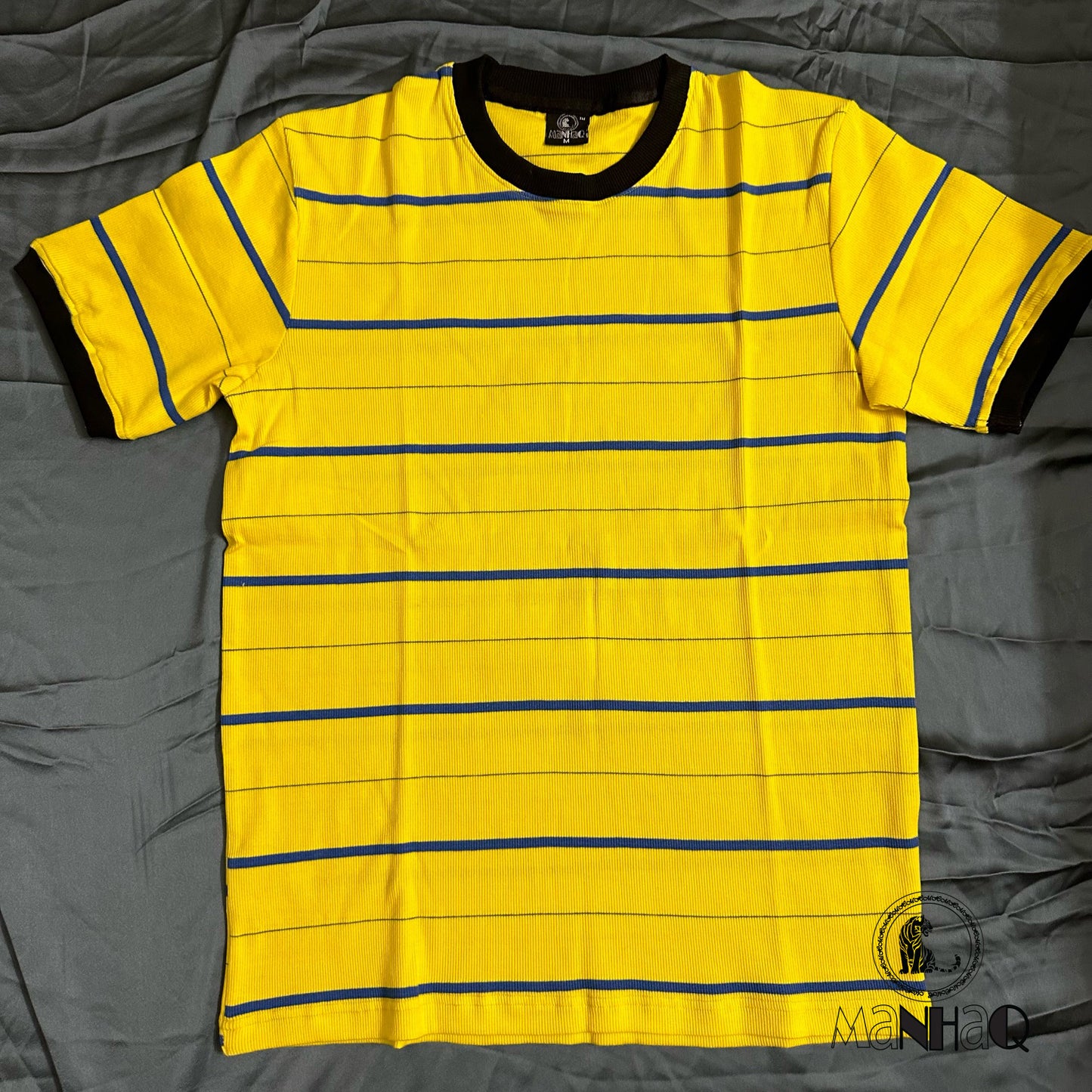 Short sleeve yellow unisex Tshirt