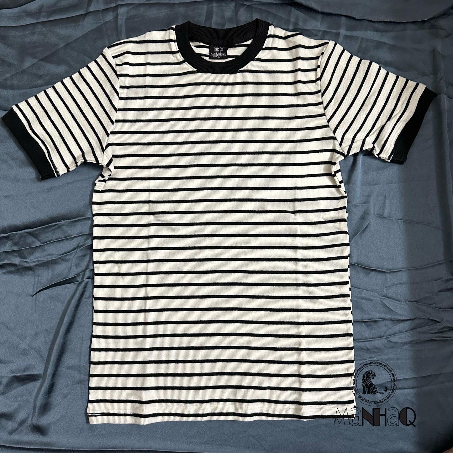 Black and White Short sleeve unisex Stripe tshirt