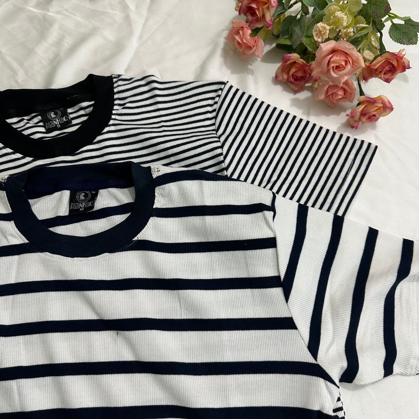 Manhaq Unisex T-shirt