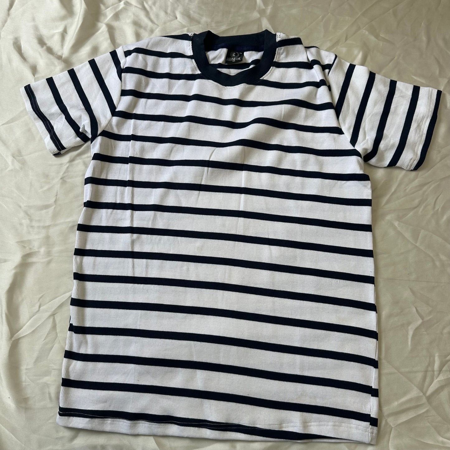 Manhaq Unisex T-shirt