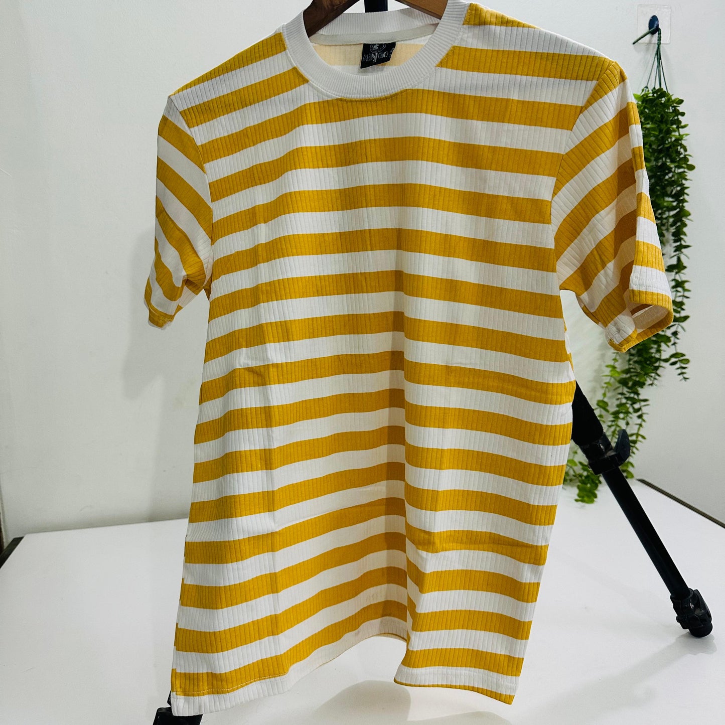 Manhaq half sleeve unisex T-shirt